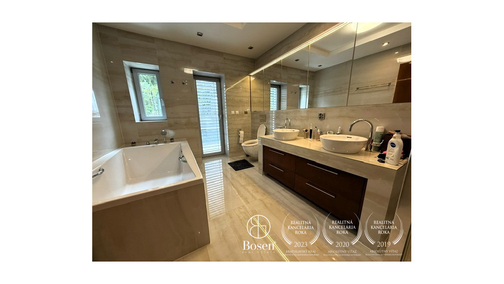 Prenájom nadštandardného 5-izbového rodinného domu s bazénom