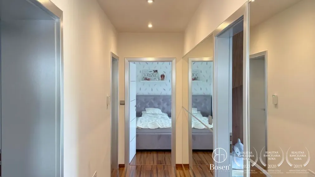 Prenájom nadštandardného 5-izbového rodinného domu s bazénom