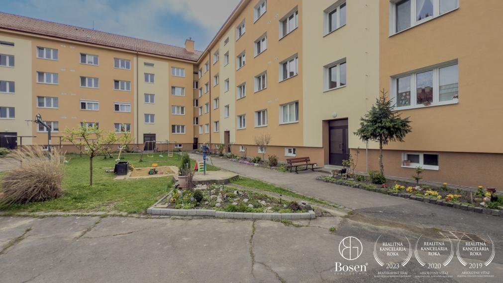 BOSEN | Moderný 3 izbový byt s 2x balkónom, 82m2