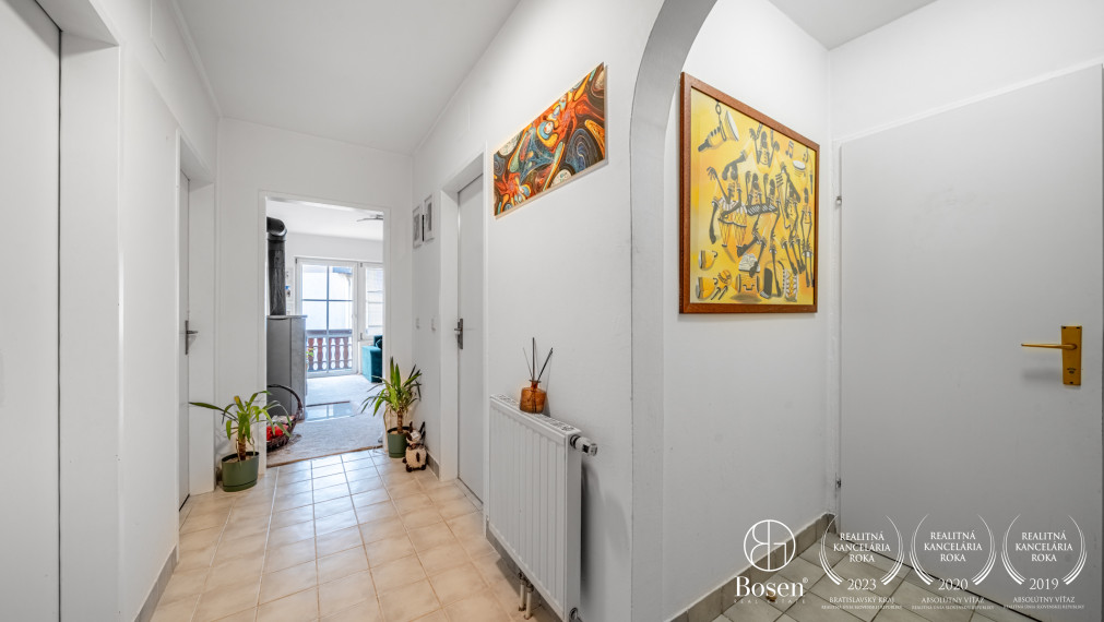 BOSEN PRENÁJME 3IZBOVÝ BYT S KRBOM, LOGGIOU V HAINBURG/DONA