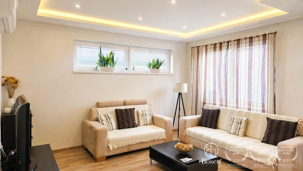 BOSEN | Na prenájom moderný, úplne zariadený 3 izbový byt pri termálnom kúpalisku