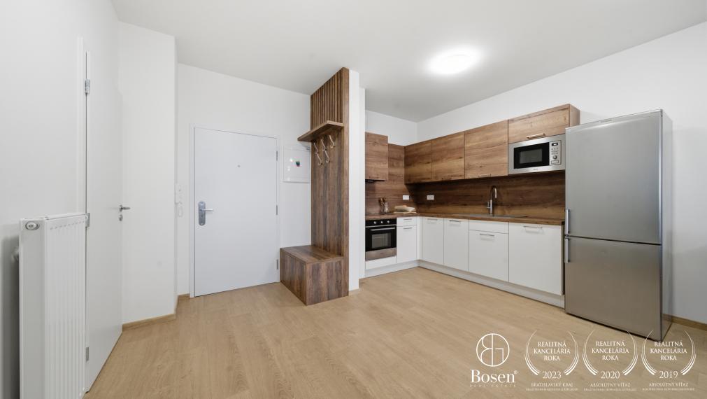 BOSEN |Nový, zariadený 2-izbový byt s parkovaním, Dukelská ulica – Bernolákovo