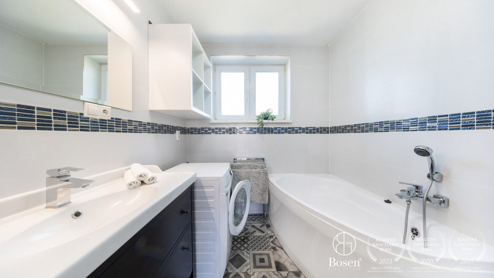 BOSEN | Moderný rodinný dom Veľký Lapáš ihneď k nasťahovaniu