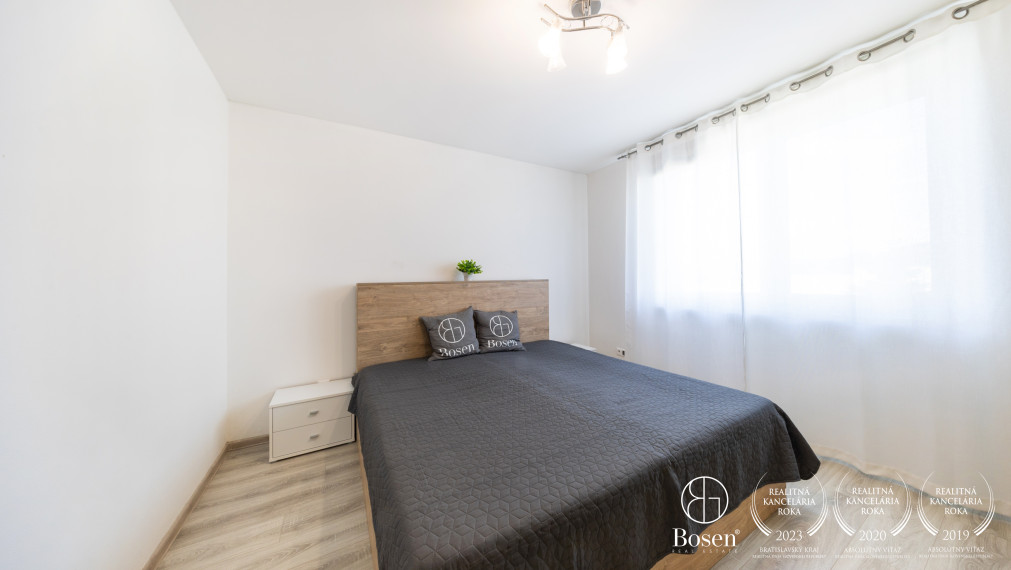 BOSEN | Moderný rodinný dom Veľký Lapáš ihneď k nasťahovaniu