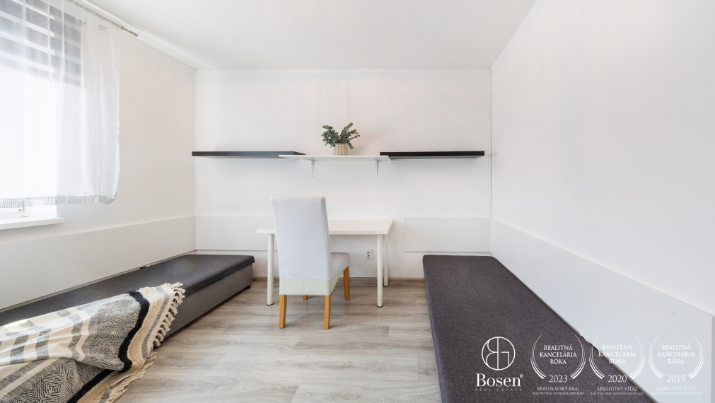 BOSEN | Moderný rodinný dom Veľký Lapáš ihneď k nasťahovaniu