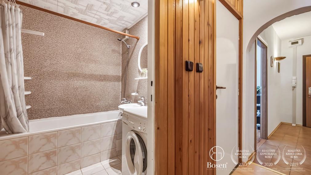 BOSEN | Na predaj slnečný 3-izbový byt s loggiou v Poprade