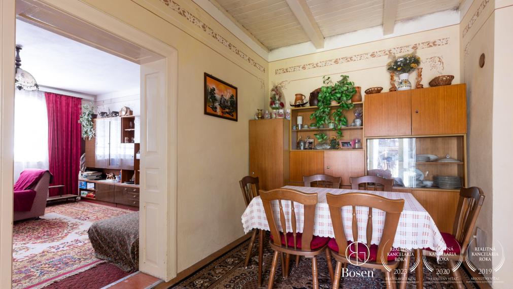 BOSEN | Rodinný dom v tichej ulici, Veľké Chyndice