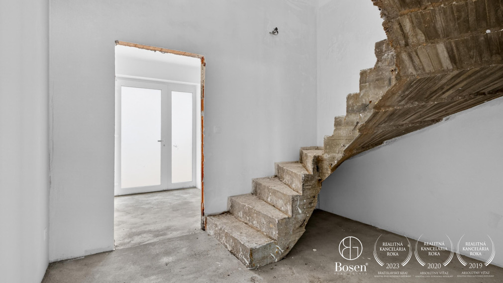 BOSEN | Novostavba 4 izbový dom s garážou, Kostolište
