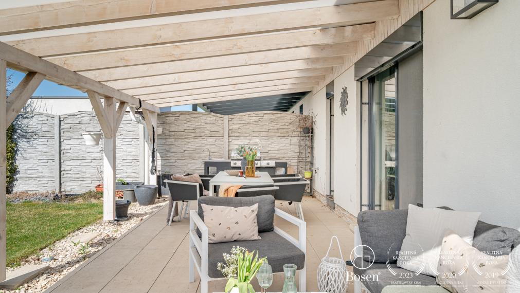 BOSEN |Útulný RD s krbom v obci Miloslavov – Alžbetin Dvor