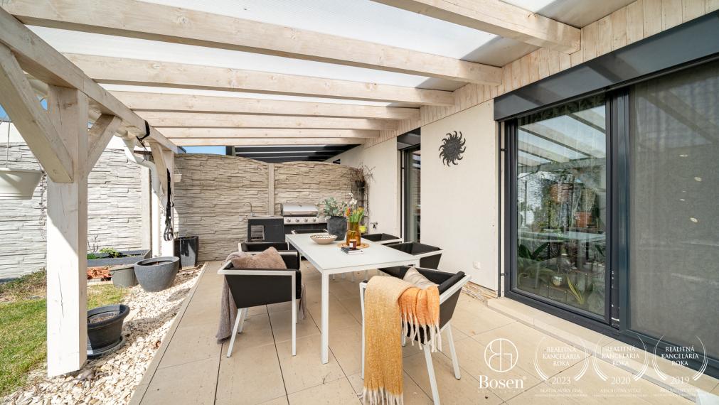 BOSEN |Útulný RD s krbom v obci Miloslavov – Alžbetin Dvor