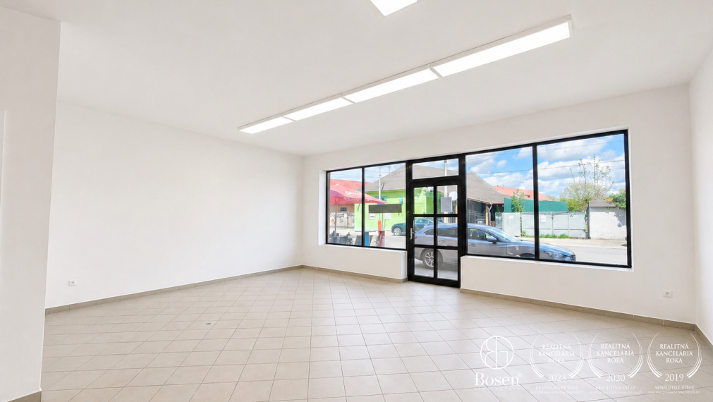 BOSEN | Na prenájom obchodný priestor 350 m2 v centre, Veľký Meder