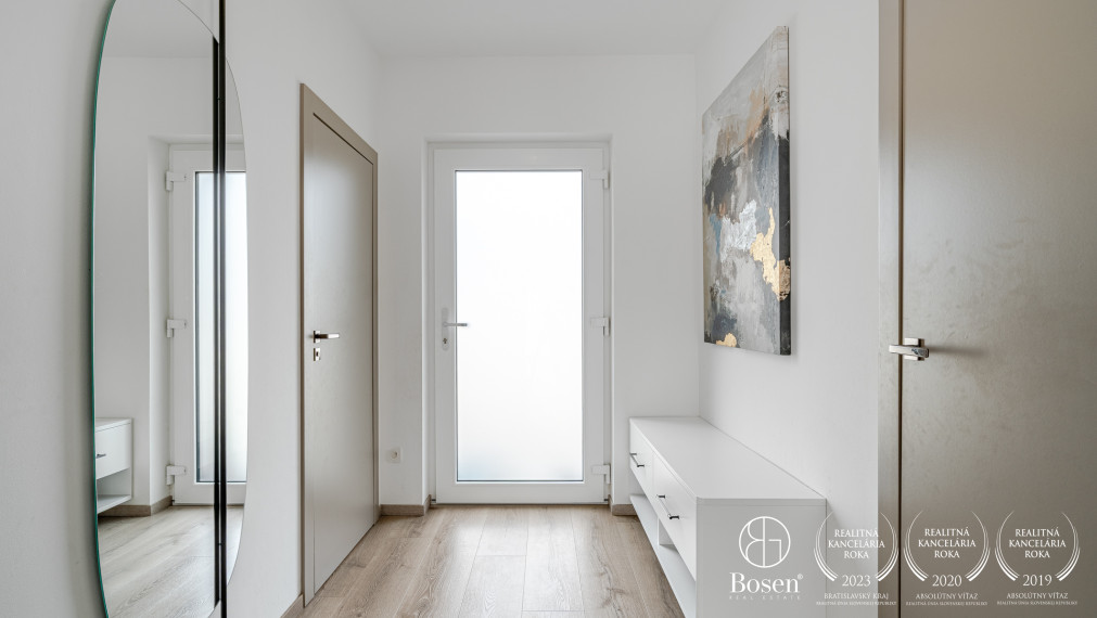 BOSEN | Moderný 5-izbový rodinný dvojdom – Bad Deutsch Altenburg, 15 km od Bratislavy