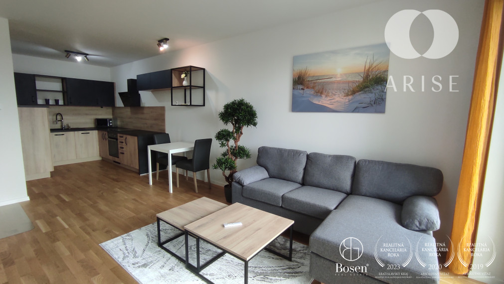 ARISE | Priestranný 2i. byt 70 m² s garážou.