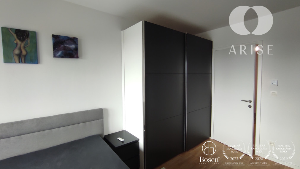 ARISE | Priestranný 2i. byt 70 m² s garážou.