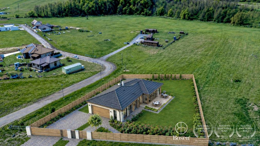 BOSEN | Pozemok na výstavbu rodinného domu, Ratka, 911m2