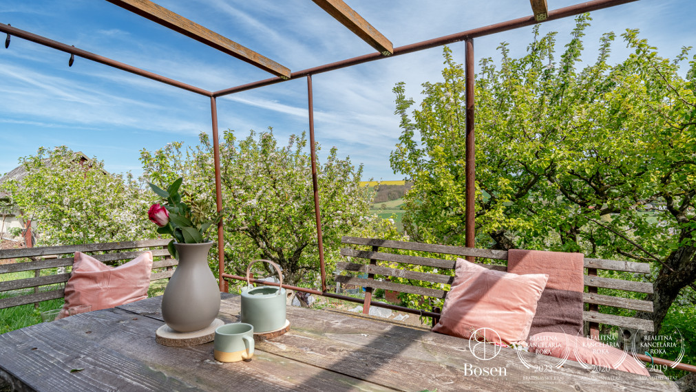 BOSEN | Rekreačná chata s pozemkom 470 m², Senica - Kunov