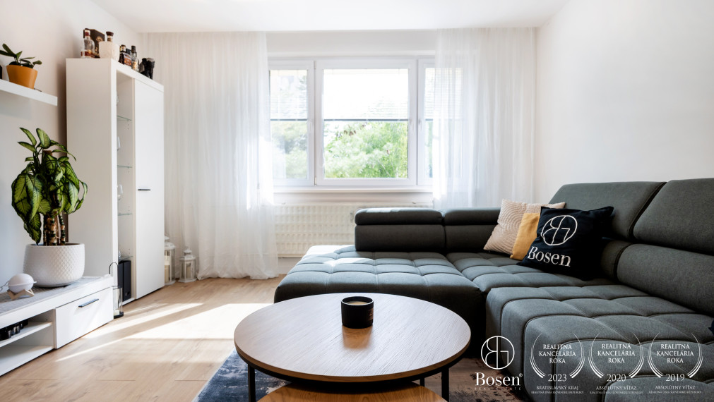 BOSEN | REZERVOVANÉ | Zrekonštruovaný 3-izb byt s loggiou, 82 m², Petzwalova
