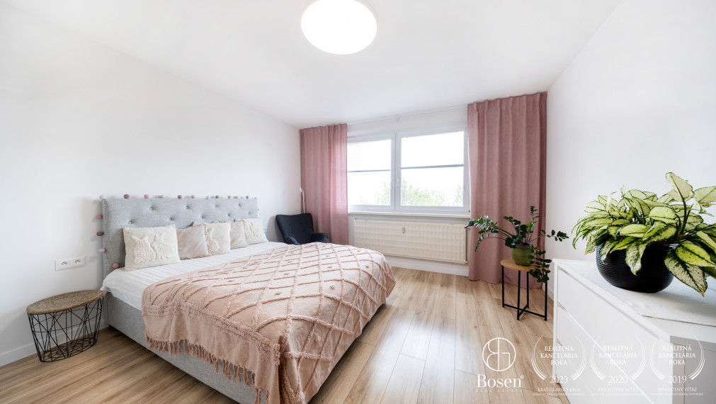 BOSEN | REZERVOVANÉ | Zrekonštruovaný 3-izb byt s loggiou, 82 m², Petzwalova