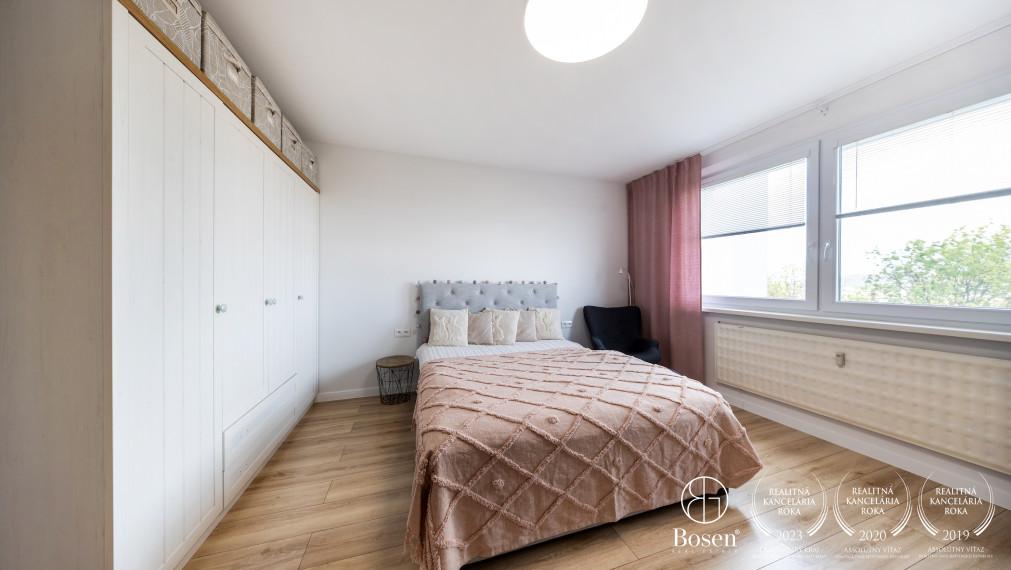 BOSEN | REZERVOVANÉ | Zrekonštruovaný 3-izb byt s loggiou, 82 m², Petzwalova