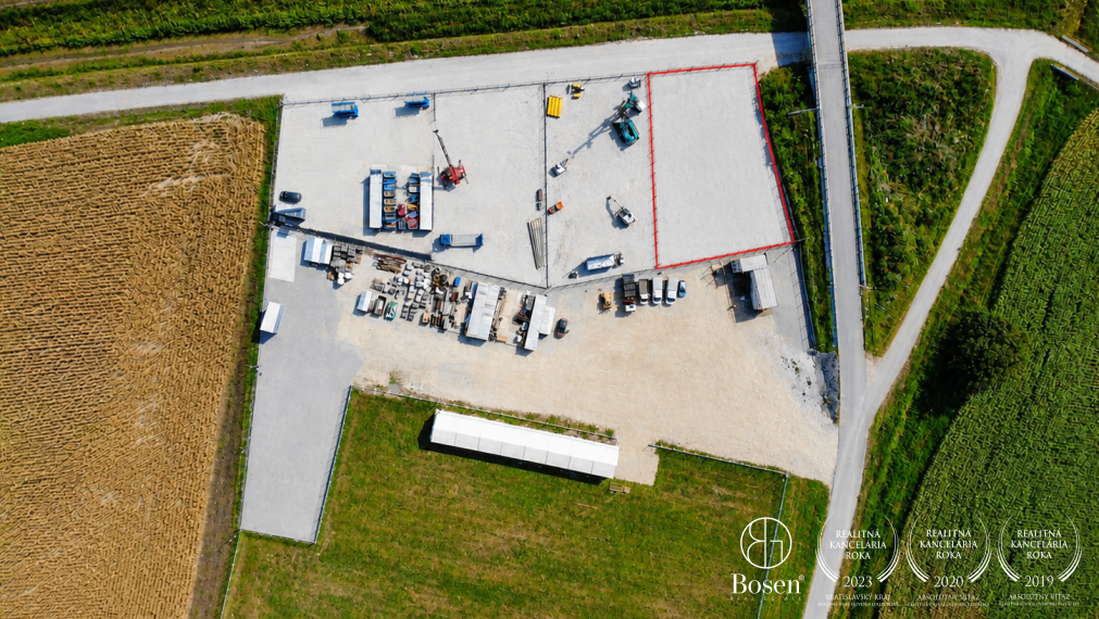 BOSEN | Na prenájom spevnená plocha pri D1, Adamovské Kochanovce, 1170 m²