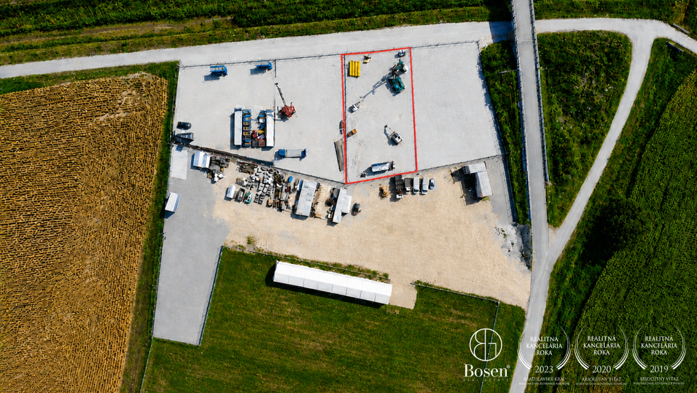 BOSEN | Na prenájom spevnená plocha pri D1, Adamovské Kochanovce, 1082 m²
