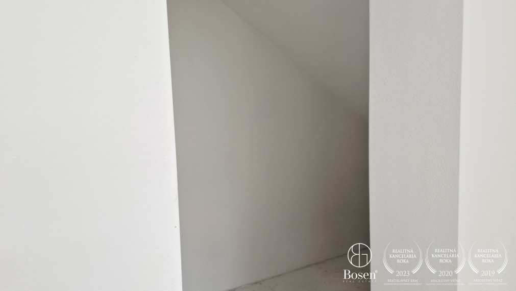 BOSEN |  3 izb.byty s vlastným parkovaním,veľká záhrada alebo balkón