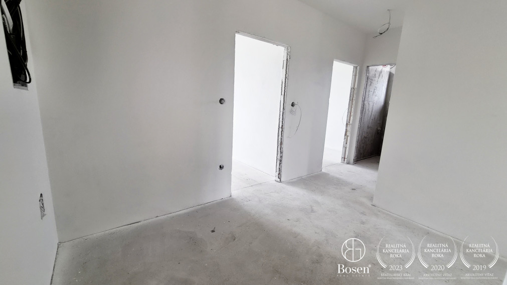 BOSEN |  3 izb.byty s vlastným parkovaním,veľká záhrada alebo balkón