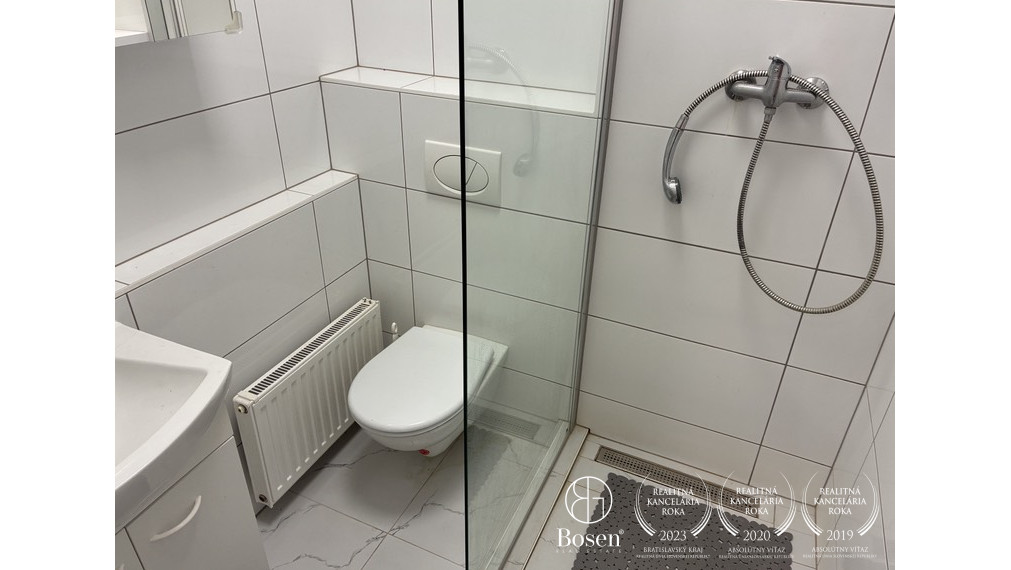 BOSEN I 1 izbový byt na prenájom na Rovniankovej ulici