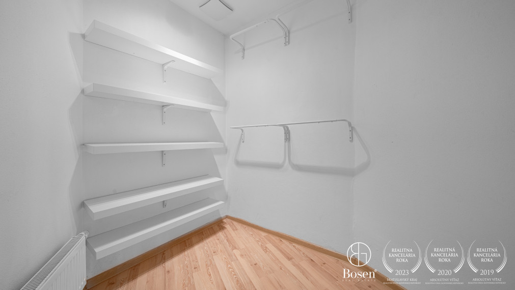 BOSEN | Zariadený 2,5 izbový byt v Starom meste -Jelenia ulica, 54m²