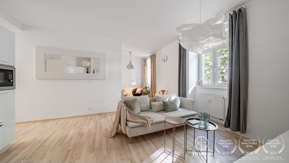 BOSEN | Zariadený 2,5 izbový byt v Starom meste -Jelenia ulica, 54m²