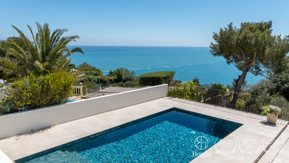 LOYALTERS | Luxusná VILLA AMANECER pri mori - Španielsko