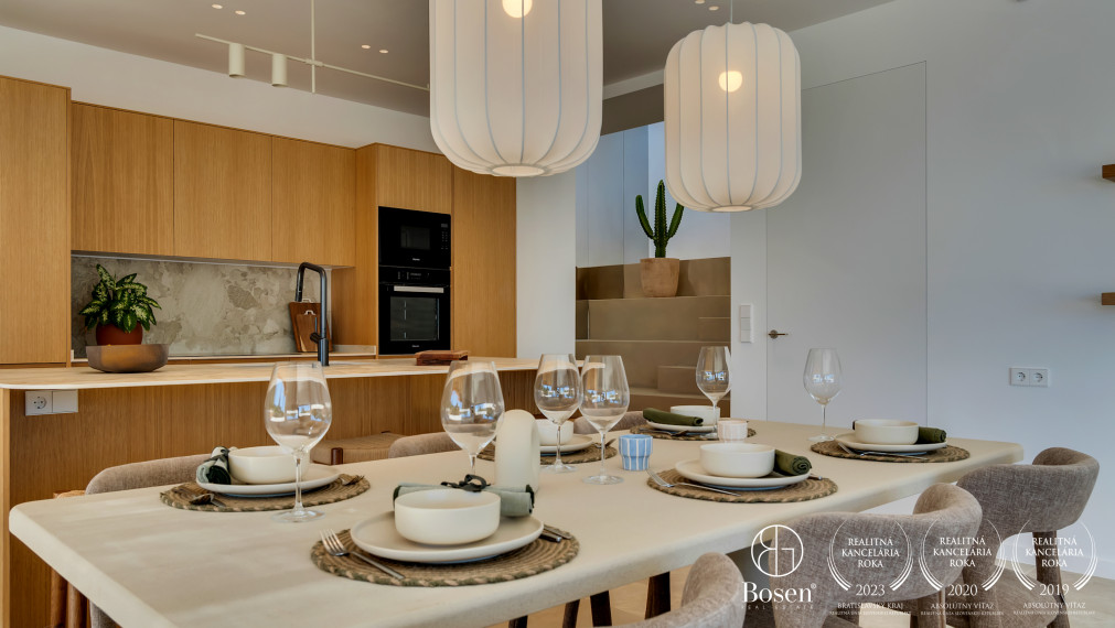 LOYALTERS | Luxusná VILLA AMANECER pri mori - Španielsko