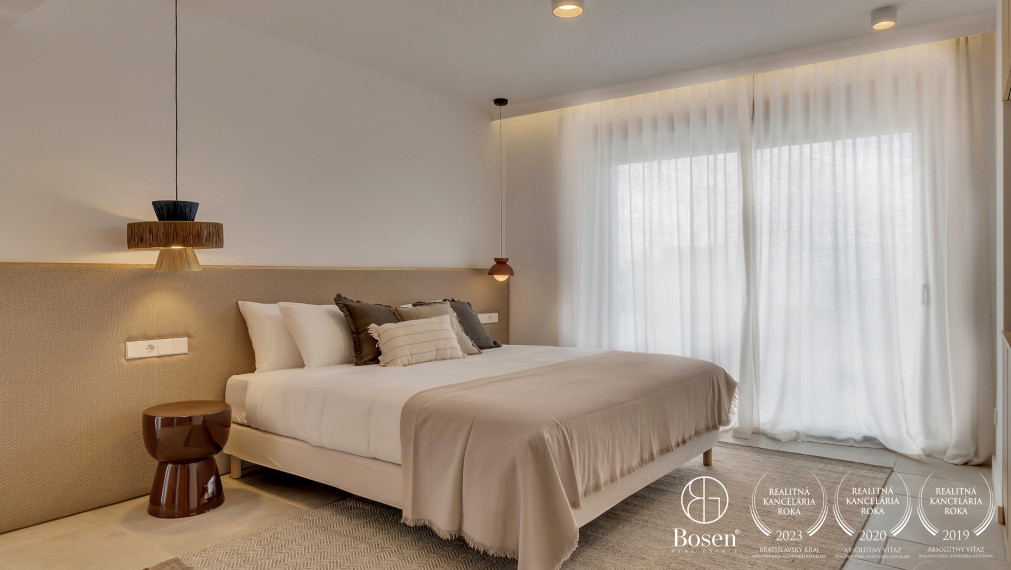 LOYALTERS | Luxusná VILLA AMANECER pri mori - Španielsko