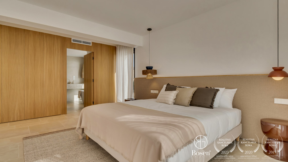 LOYALTERS | Luxusná VILLA AMANECER pri mori - Španielsko