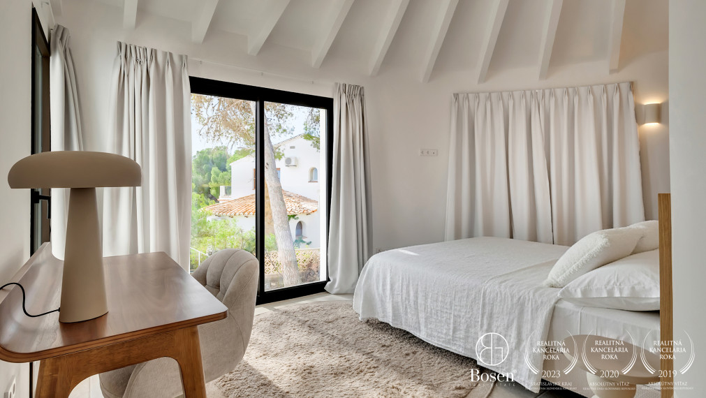 LOYALTERS | Luxusná VILLA AMANECER pri mori - Španielsko