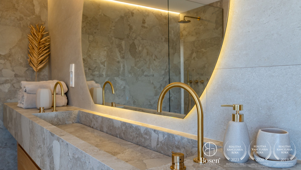 LOYALTERS | Luxusná VILLA AMANECER pri mori - Španielsko