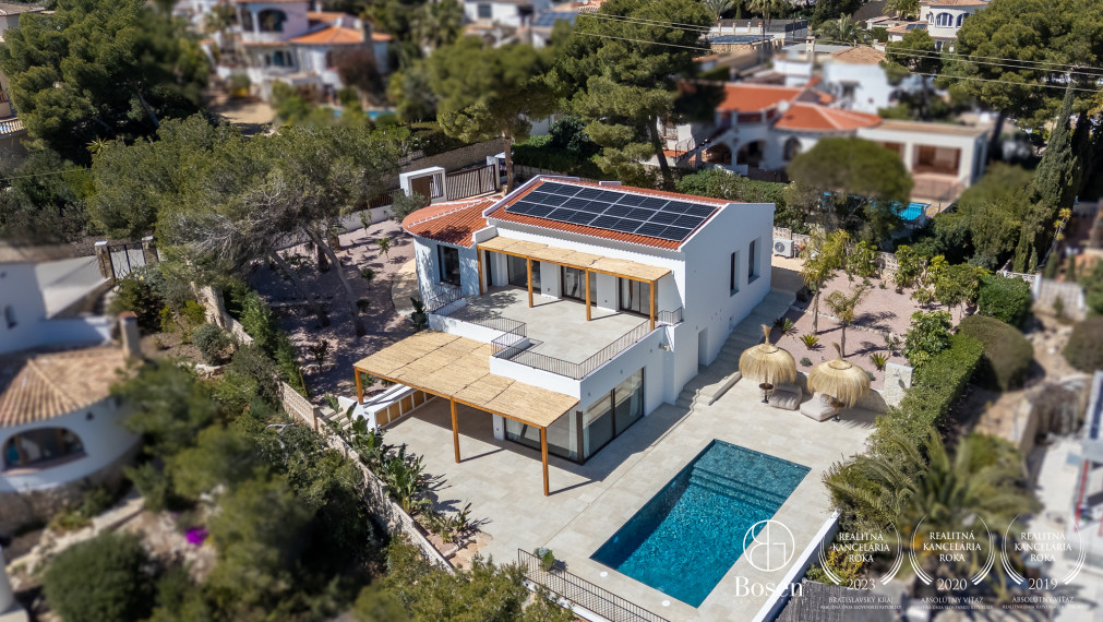 LOYALTERS | Luxusná VILLA AMANECER pri mori - Španielsko