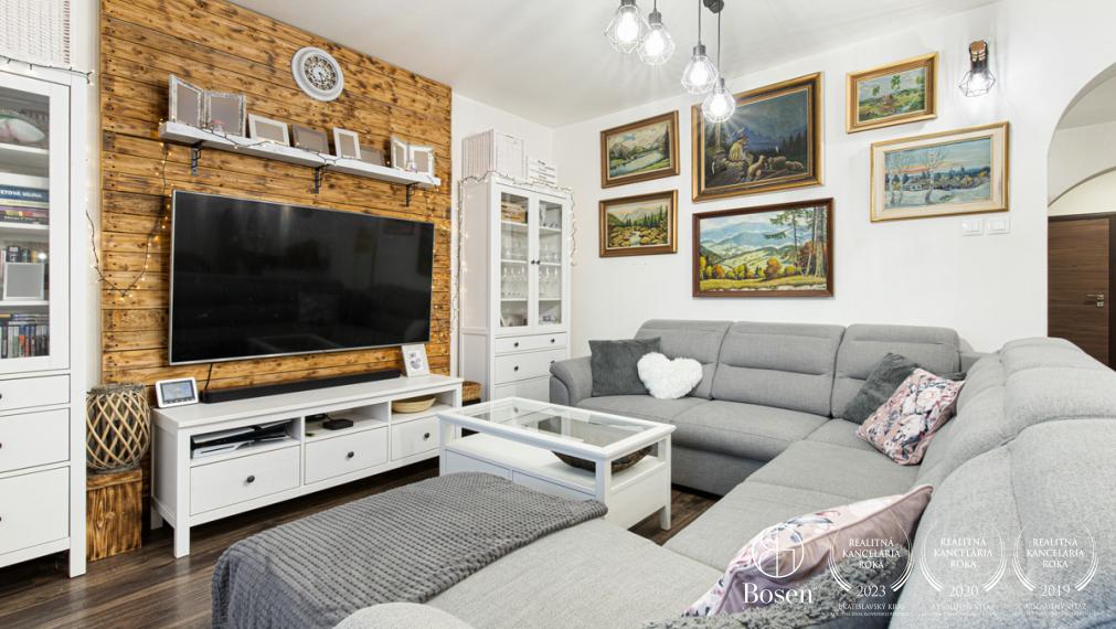 BOSEN | Prenájom 5i RD s fotovoltikou a dokonalou  záhradou na relax v T. Hradskej