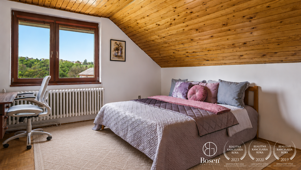 BOSEN | 5-room family house with a private garden and peaceful atmosphere near the forest, Kudlovská str., Humenné, 186 m2