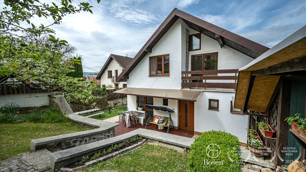 BOSEN | 5-room family house with a private garden and peaceful atmosphere near the forest, Kudlovská str., Humenné, 186 m2