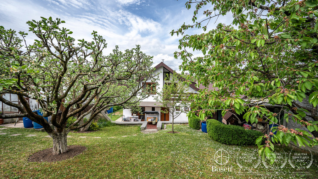 BOSEN | 5-room family house with a private garden and peaceful atmosphere near the forest, Kudlovská str., Humenné, 186 m2