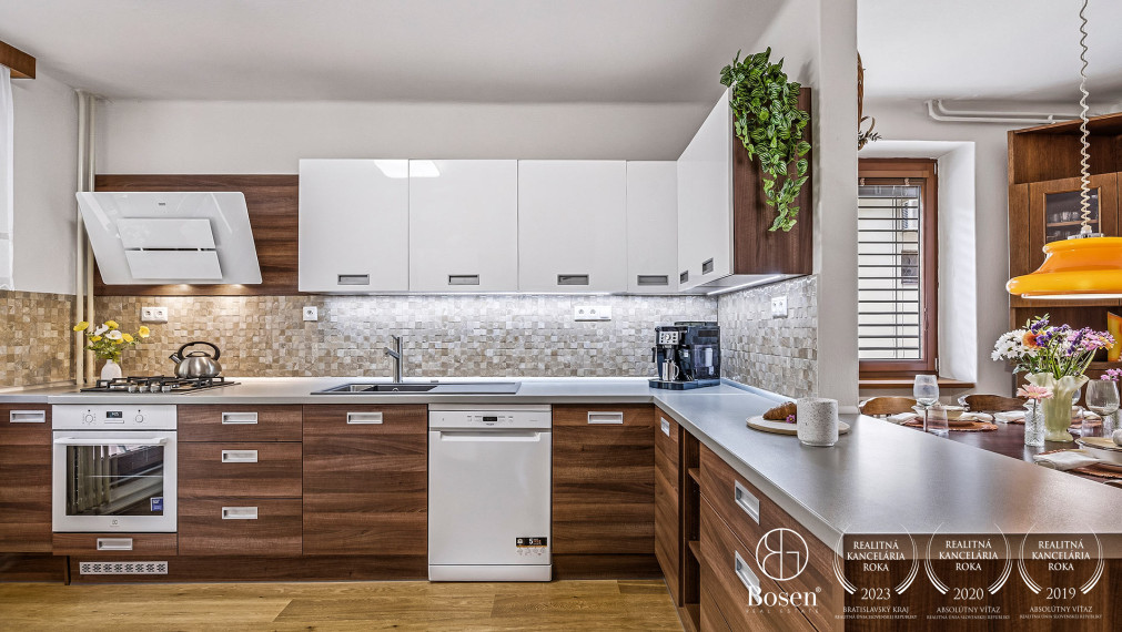 BOSEN | 5-room family house with a private garden and peaceful atmosphere near the forest, Kudlovská str., Humenné, 186 m2