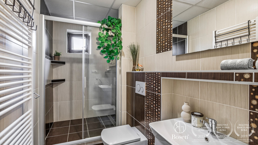 BOSEN | 5-room family house with a private garden and peaceful atmosphere near the forest, Kudlovská str., Humenné, 186 m2