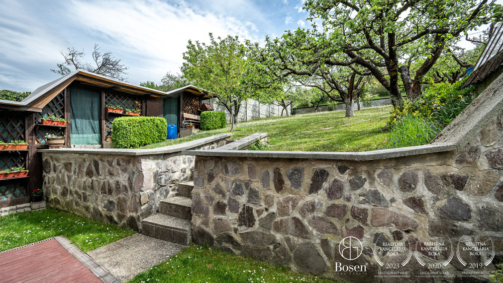 BOSEN | 5-room family house with a private garden and peaceful atmosphere near the forest, Kudlovská str., Humenné, 186 m2