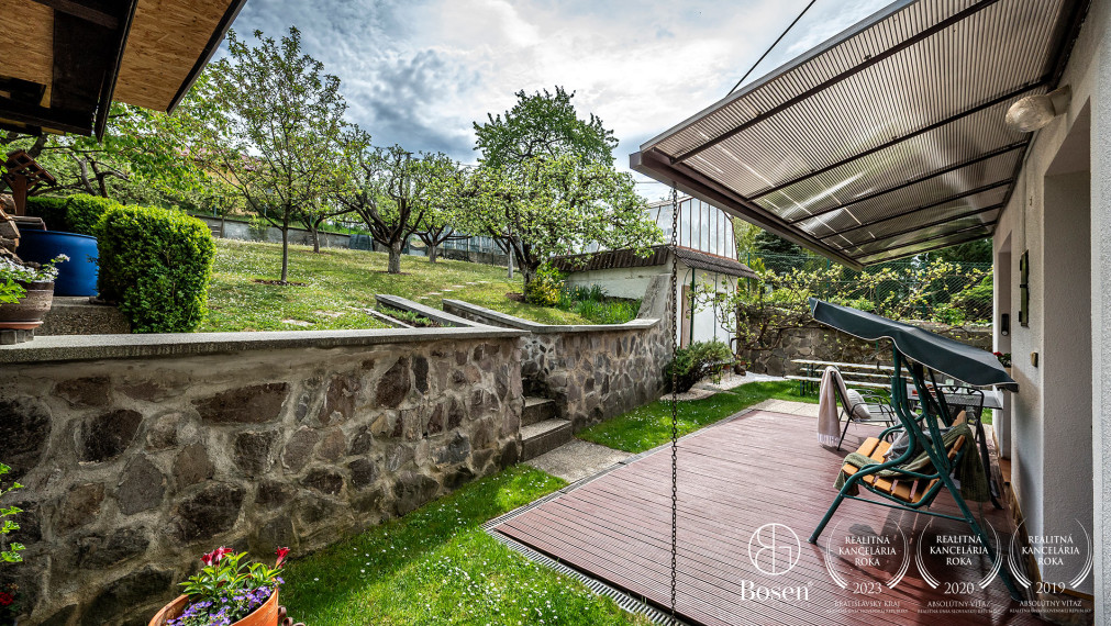 BOSEN | 5-room family house with a private garden and peaceful atmosphere near the forest, Kudlovská str., Humenné, 186 m2