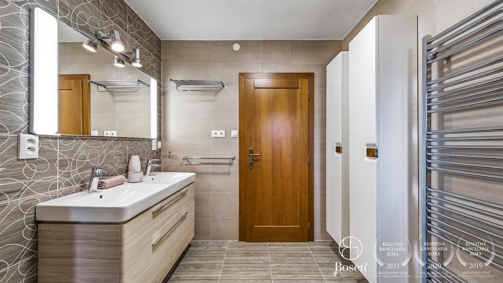 BOSEN | 5-room family house with a private garden and peaceful atmosphere near the forest, Kudlovská str., Humenné, 186 m2