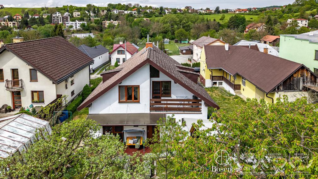 BOSEN | 5-room family house with a private garden and peaceful atmosphere near the forest, Kudlovská str., Humenné, 186 m2
