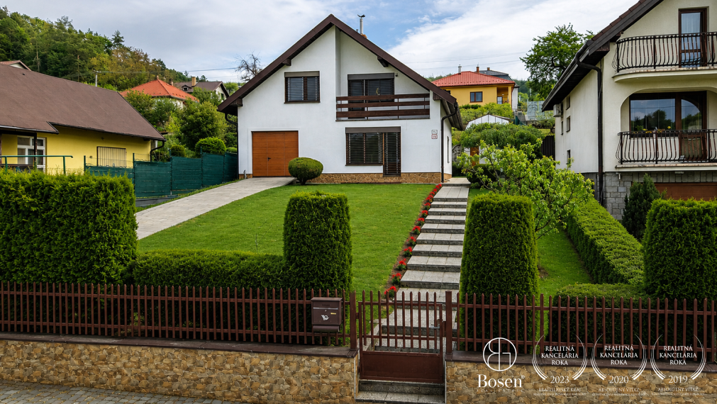 BOSEN | 5-room family house with a private garden and peaceful atmosphere near the forest, Kudlovská str., Humenné, 186 m2