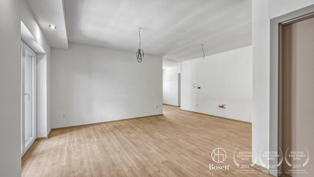 BOSEN |4 izbový byt so záhradou o rozlohe 143m2 a parkovaním