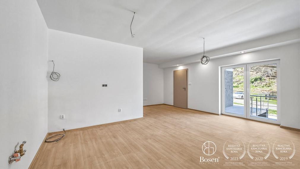 BOSEN |4 izbový byt so záhradou o rozlohe 143m2 a parkovaním